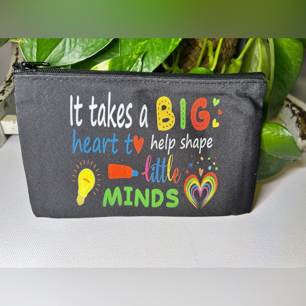 💜4for$20💜 Teacher Quote Pouch